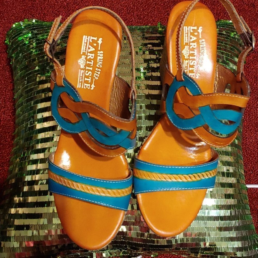 L'artise spring step sandals,soft buttery leather!!!